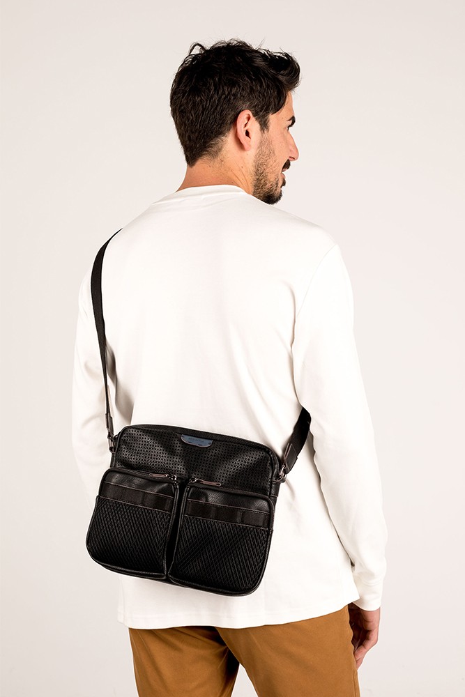 Large men's shoulder bag for i-Pad in black recycled materials