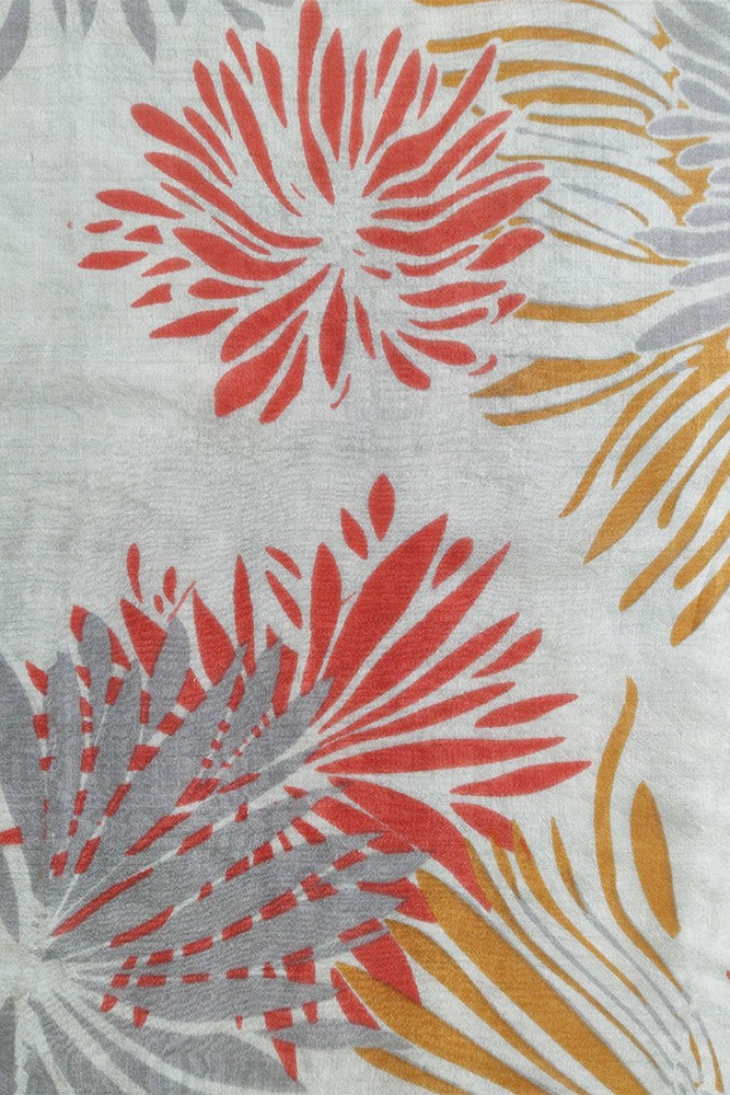 Pañuelo de mujer de seda con print vegetal en coral
