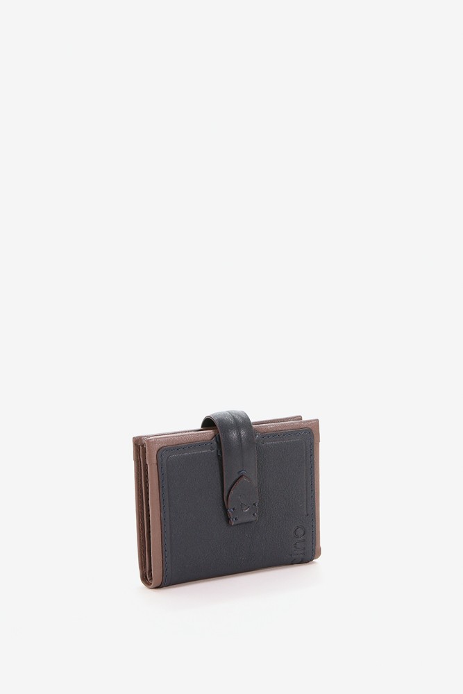 Women's blue leather card holder