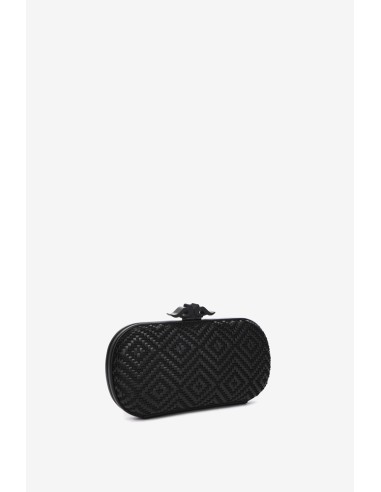 Clutch with geometric print in black