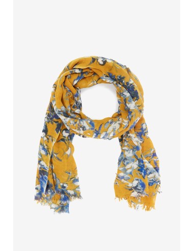 Wool scarf with abstract print in amber