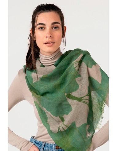 Wool scarf with floral print in green